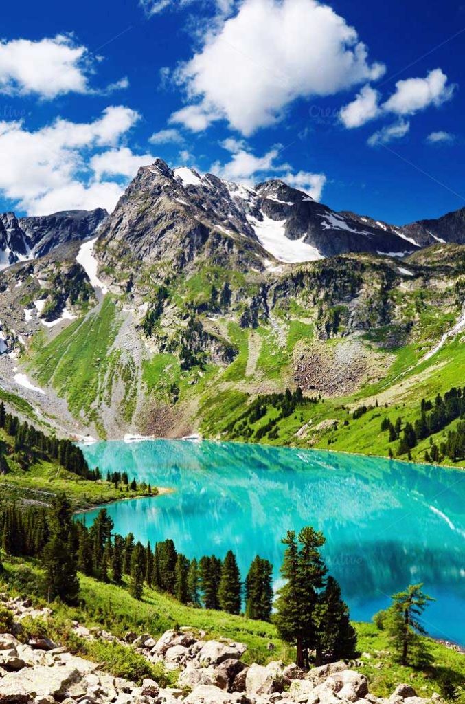 Danau di bayan olgi